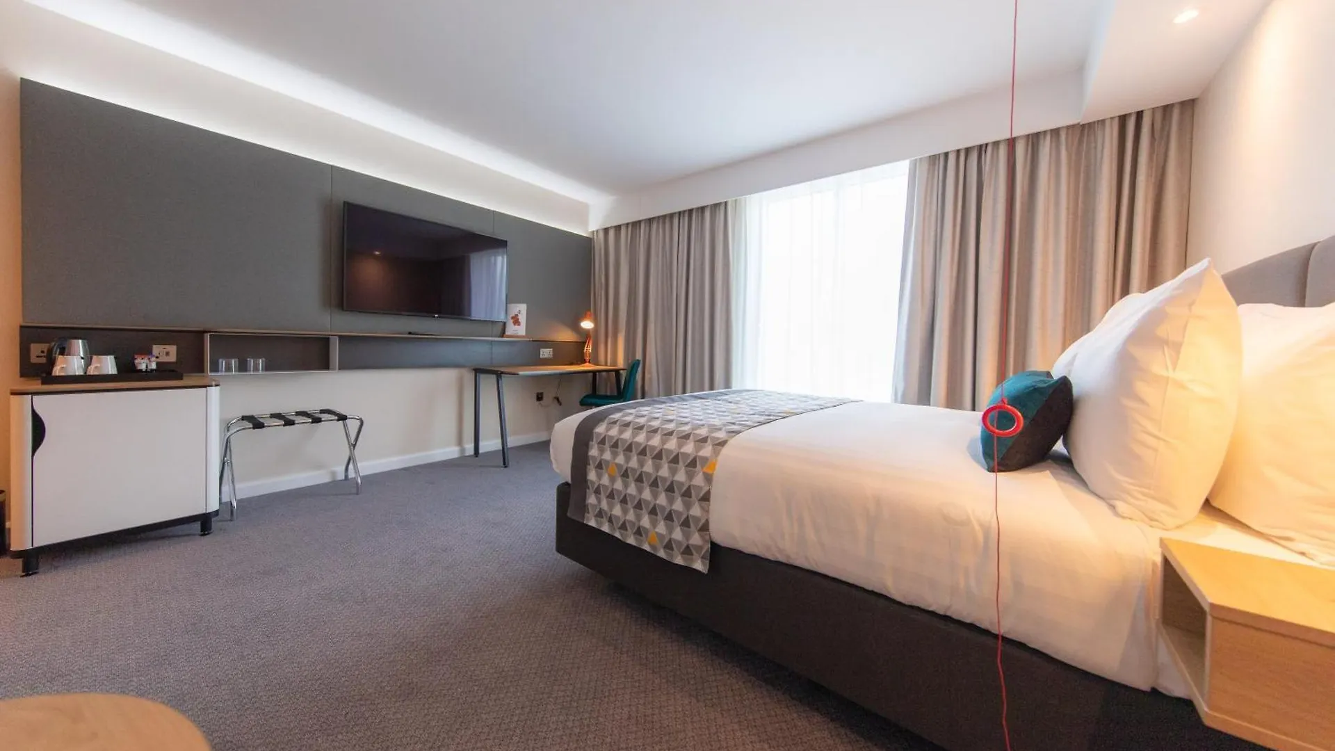 Holiday Inn Blackpool By Ihg 4*,