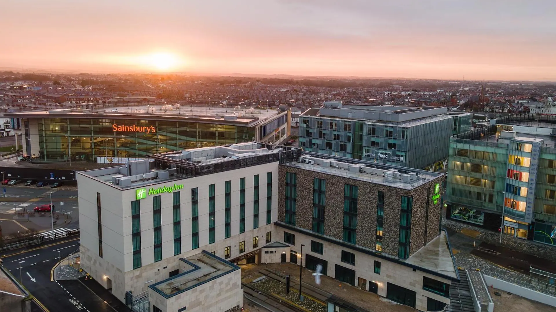 Holiday Inn Blackpool By Ihg 4*,  イギリス